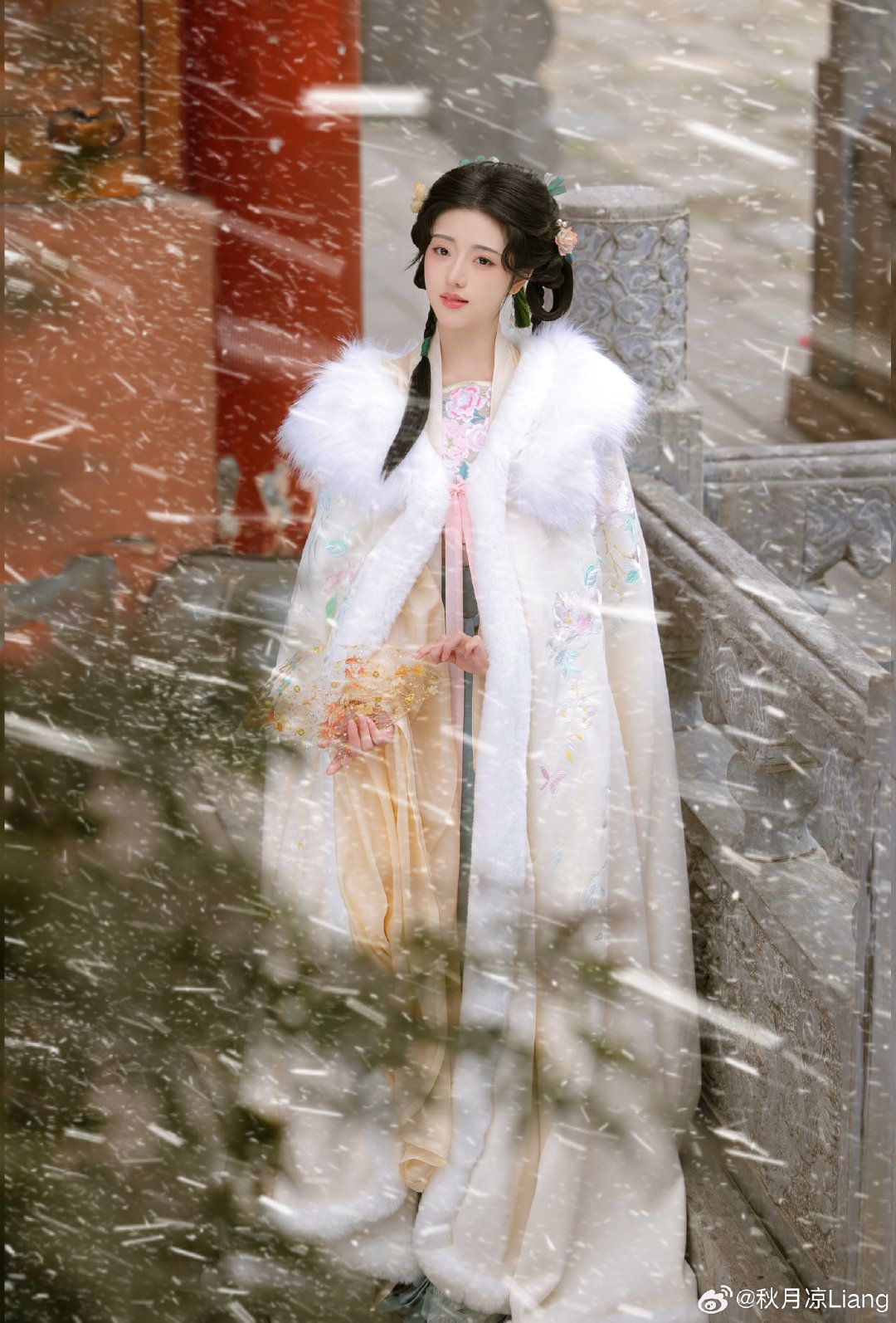 The Cheongsam:A Symbol of Success in the Republic of China Style The Cheongsam:A Symbol of Success in the Republic of China Style