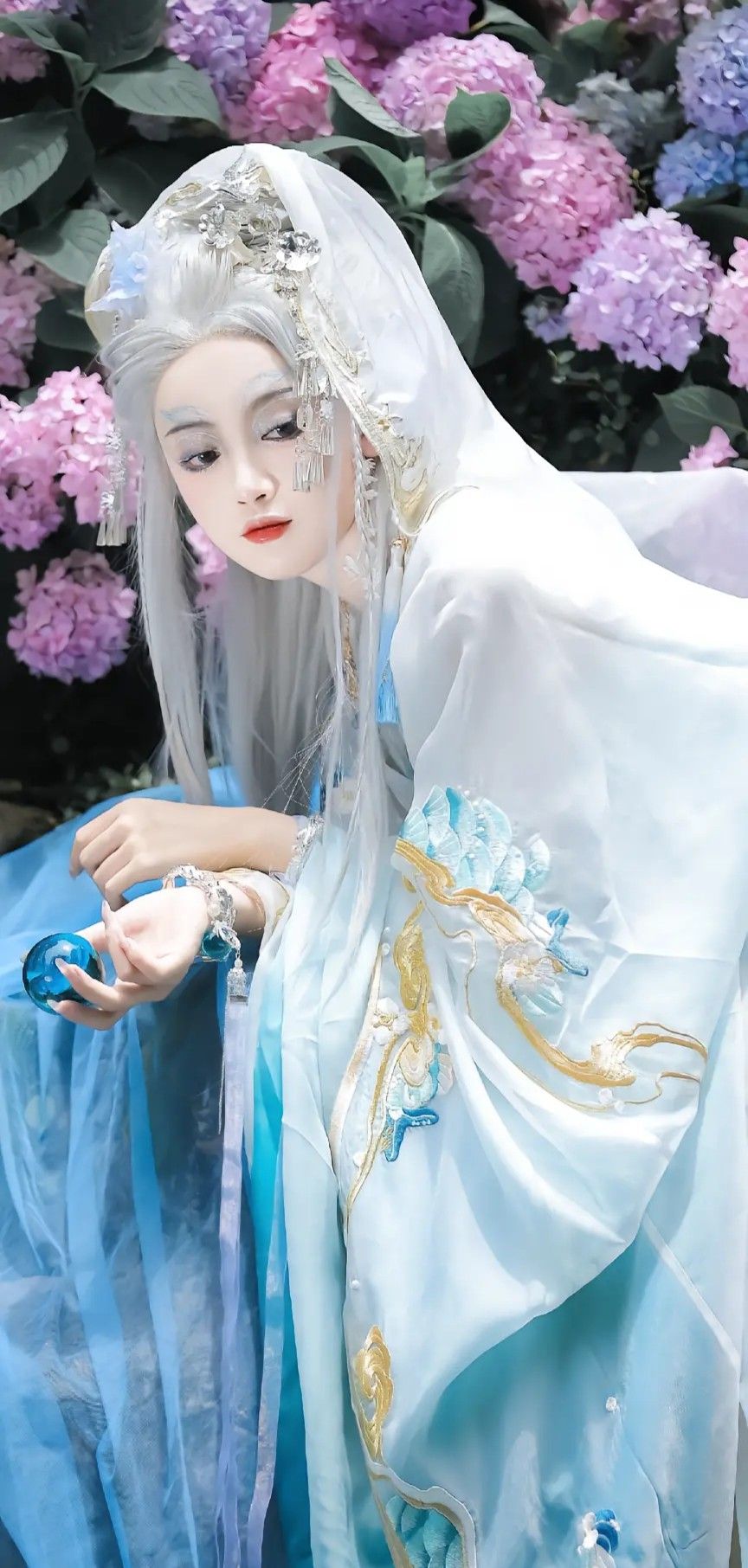 Original Authentic Hanfu Robes with 12-Meter Swish:A Journey into Traditional Elegance Original Authentic Hanfu Robes with 12-Meter Swish:A Journey into Traditional Elegance