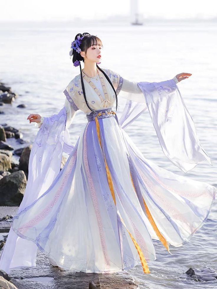 The Allure of Traditional Chinese Style in Summer Cheongsam Fashion The Allure of Traditional Chinese Style in Summer Cheongsam Fashion