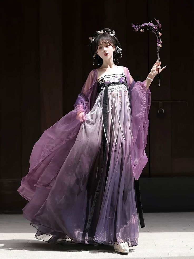 The Elegance of Cheongsam and the Mature Charm of the御姐风 The Elegance of Cheongsam and the Mature Charm of the御姐风