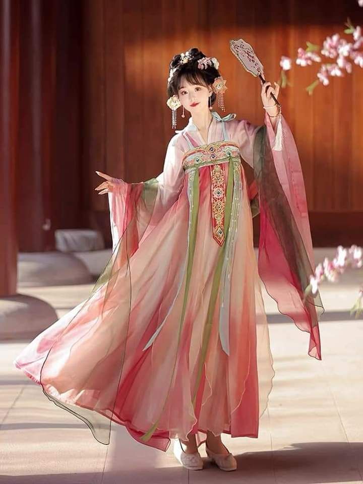 Hanfu Fashion:Exploring the Charm of Xiang Mi Chen Chen Ru Fang Style Hanfu Fashion:Exploring the Charm of Xiang Mi Chen Chen Ru Fang Style