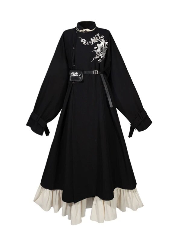 Vintage Charm with a Modern Twist:The Evolution of the Mini Flower-Patterned Cheongsam Vintage Charm with a Modern Twist:The Evolution of the Mini Flower-Patterned Cheongsam