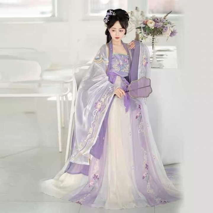 Cheongsam Skirt:Embracing Traditional Chinese Style on Campus Cheongsam Skirt:Embracing Traditional Chinese Style on Campus