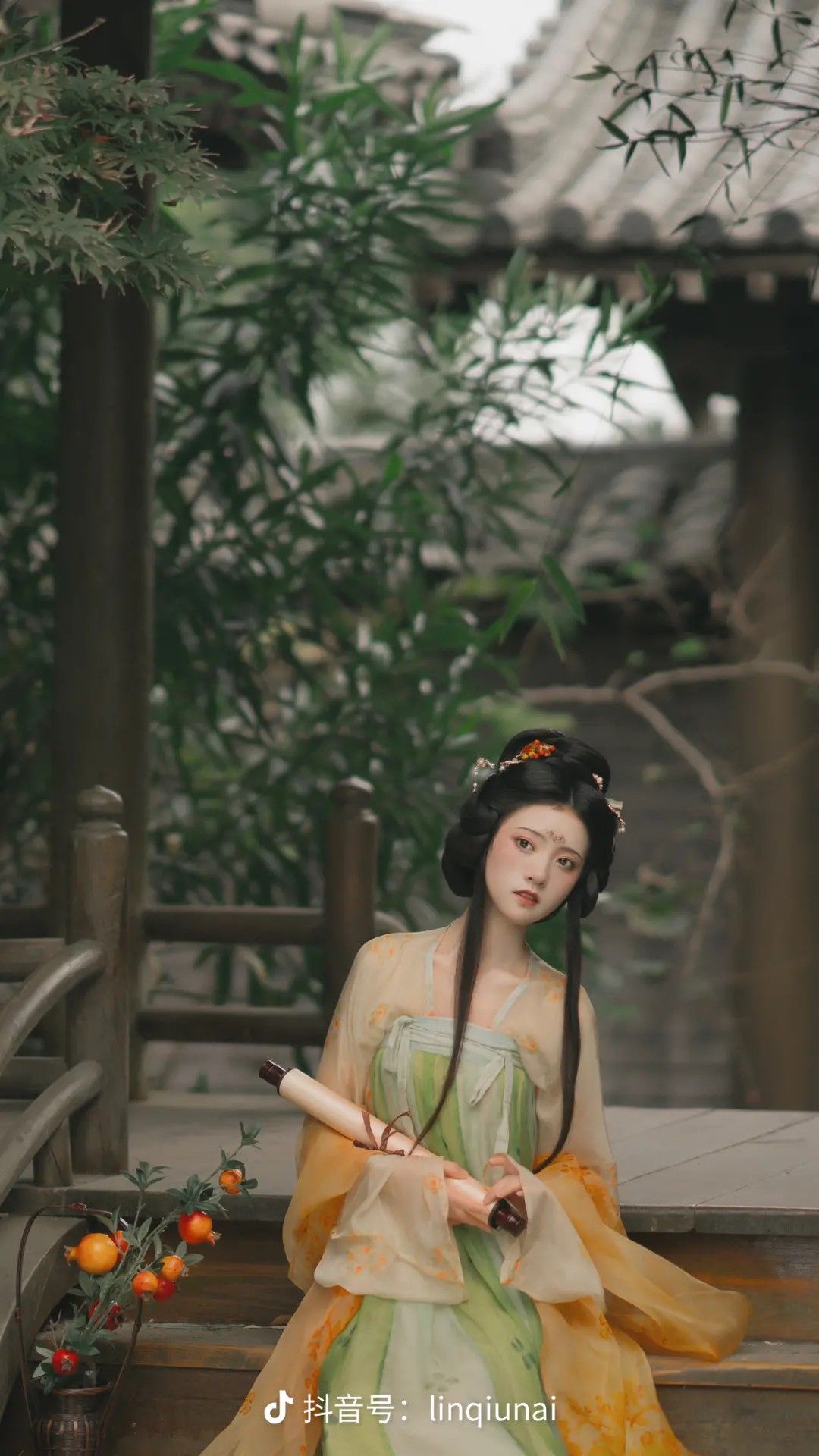 The Enchanting Red Hanfu Girl Child The Enchanting Red Hanfu Girl Child