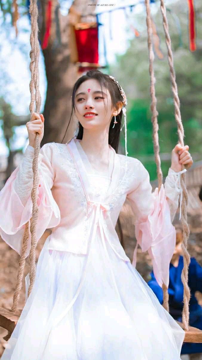 Lattice Cheongsam Skirt:The New Trend of Young Fashion Lattice Cheongsam Skirt:The New Trend of Young Fashion