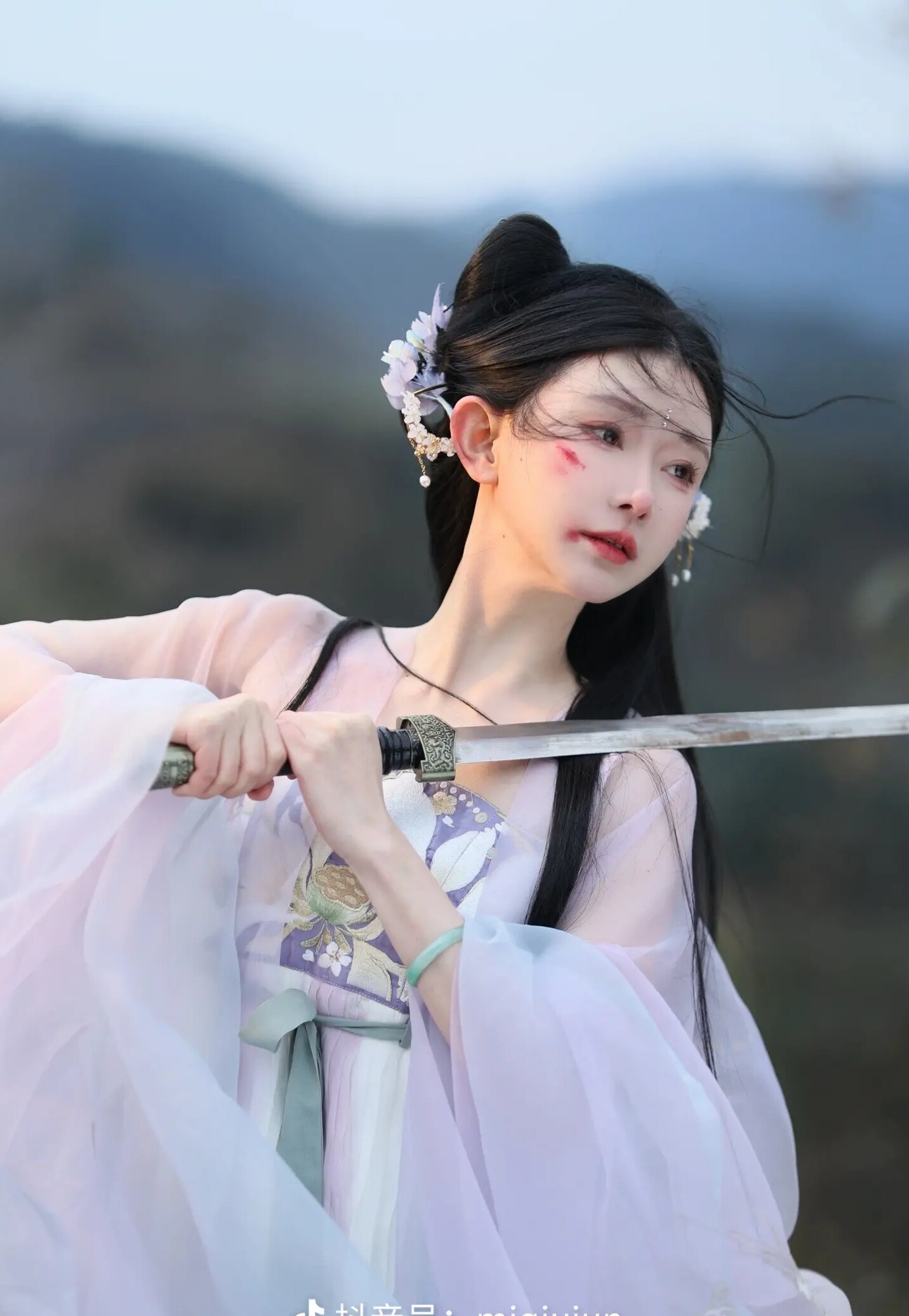 Unprinted Horseface Skirt:A Simple Elegance in Traditional Chinese Fashion Unprinted Horseface Skirt:A Simple Elegance in Traditional Chinese Fashion