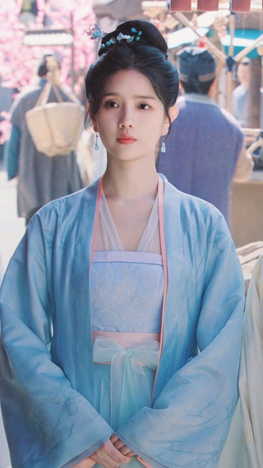 Childrens Traditional Chinese Hanfu Costumes:The Enchanting Fairy Dress Childrens Traditional Chinese Hanfu Costumes:The Enchanting Fairy Dress