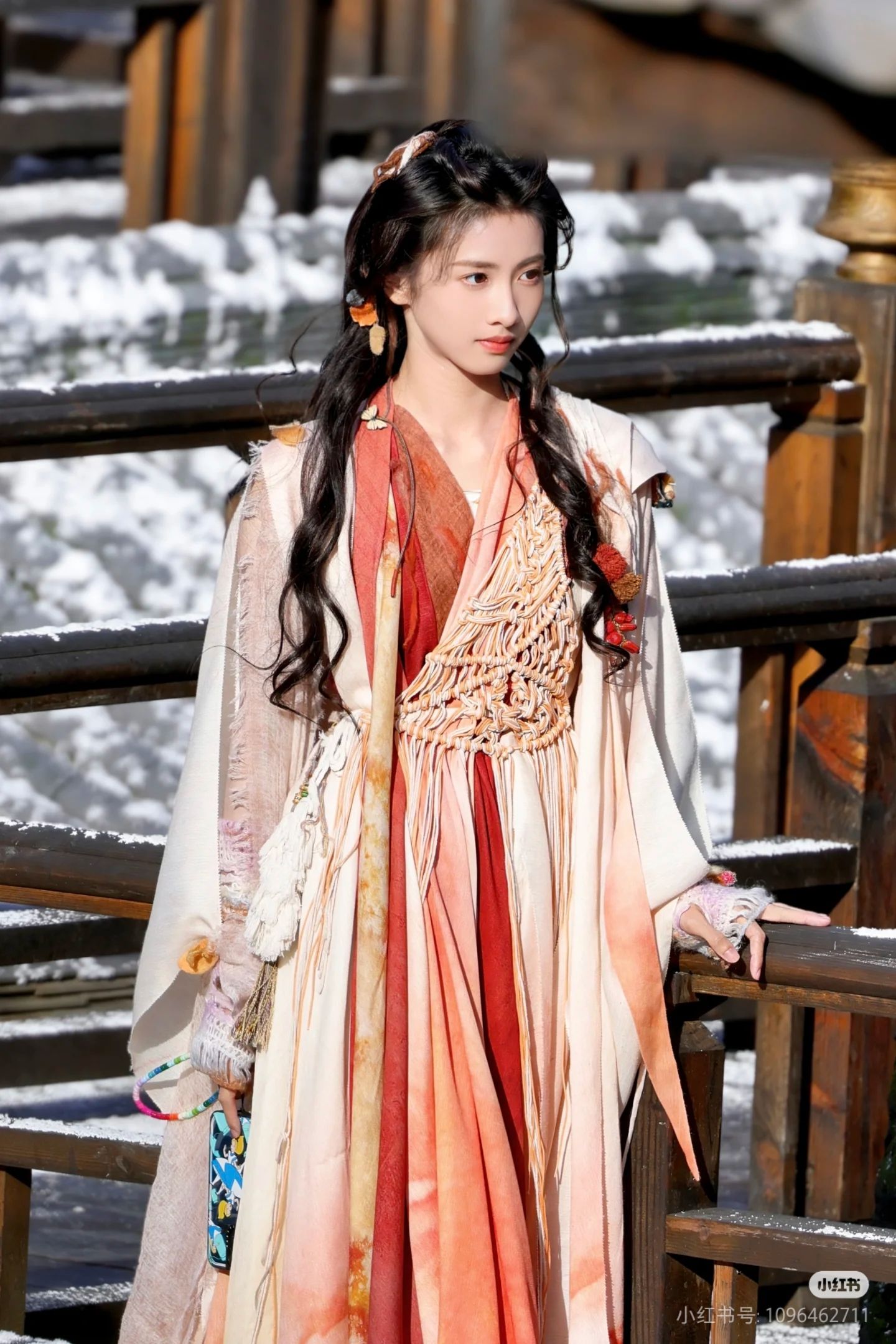 Reinventing Traditional Chinese Style:Modernized Cheongsam for Autumn-Winter Fashion Reinventing Traditional Chinese Style:Modernized Cheongsam for Autumn-Winter Fashion