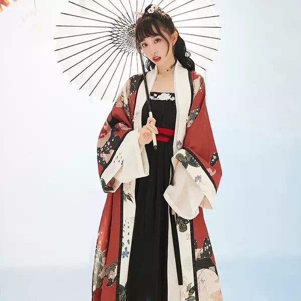 The Elegance of Hanfu Skirts:A Closer Look at the Beautiful Half-Length Qunyi Skirts The Elegance of Hanfu Skirts:A Closer Look at the Beautiful Half-Length Qunyi Skirts