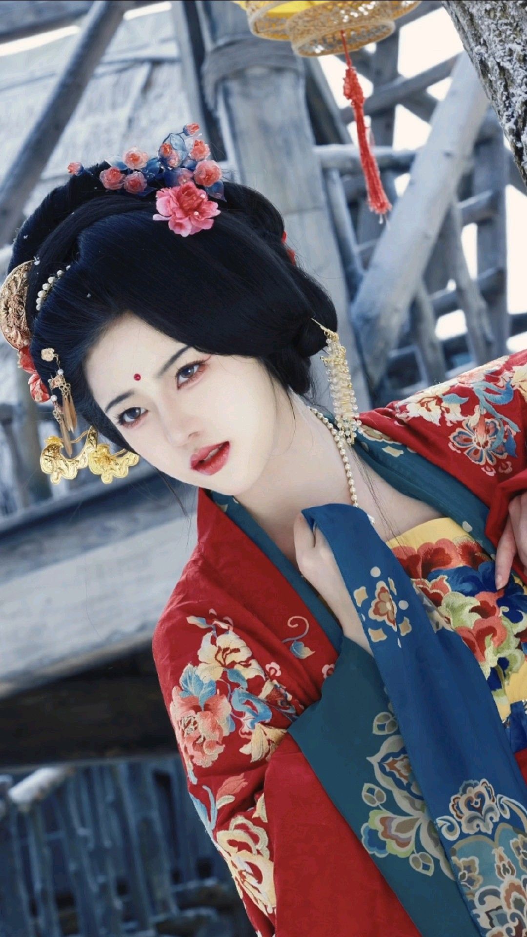 The Youthful White-Clad Hanfu Enthusiast:A Journey into the World of Traditional Chinese Attire The Youthful White-Clad Hanfu Enthusiast:A Journey into the World of Traditional Chinese Attire