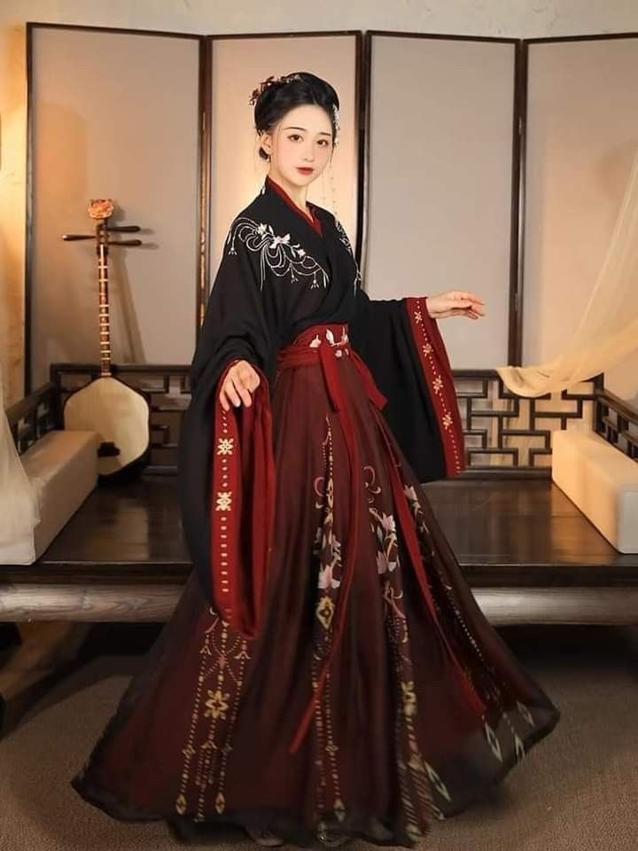 Slimming-Effect Hanfu Fashion for Summer:A Guide for Women Slimming-Effect Hanfu Fashion for Summer:A Guide for Women