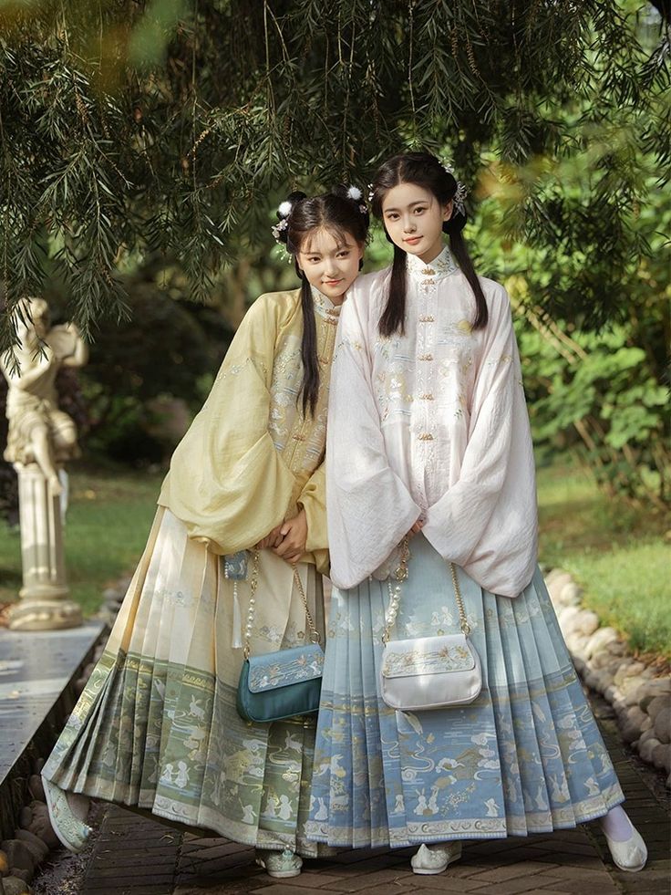 Exploring the Unique Charm of Green Hanfu Shoes Exploring the Unique Charm of Green Hanfu Shoes