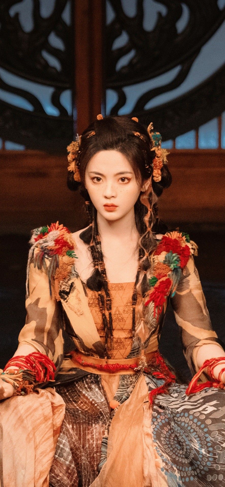 The圣母光环与汉服,古典与神圣之美的交融 The圣母光环与汉服,古典与神圣之美的交融