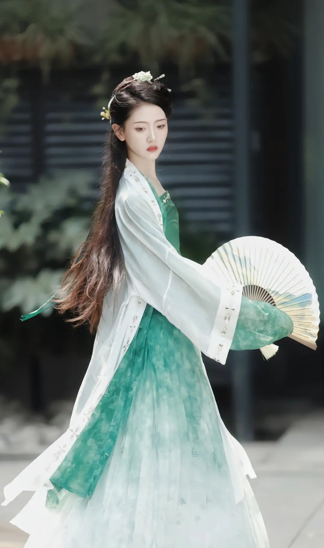 Original Hanfu Childrens Fashion from NangéEmbracing Traditional Elegance Original Hanfu Childrens Fashion from NangéEmbracing Traditional Elegance