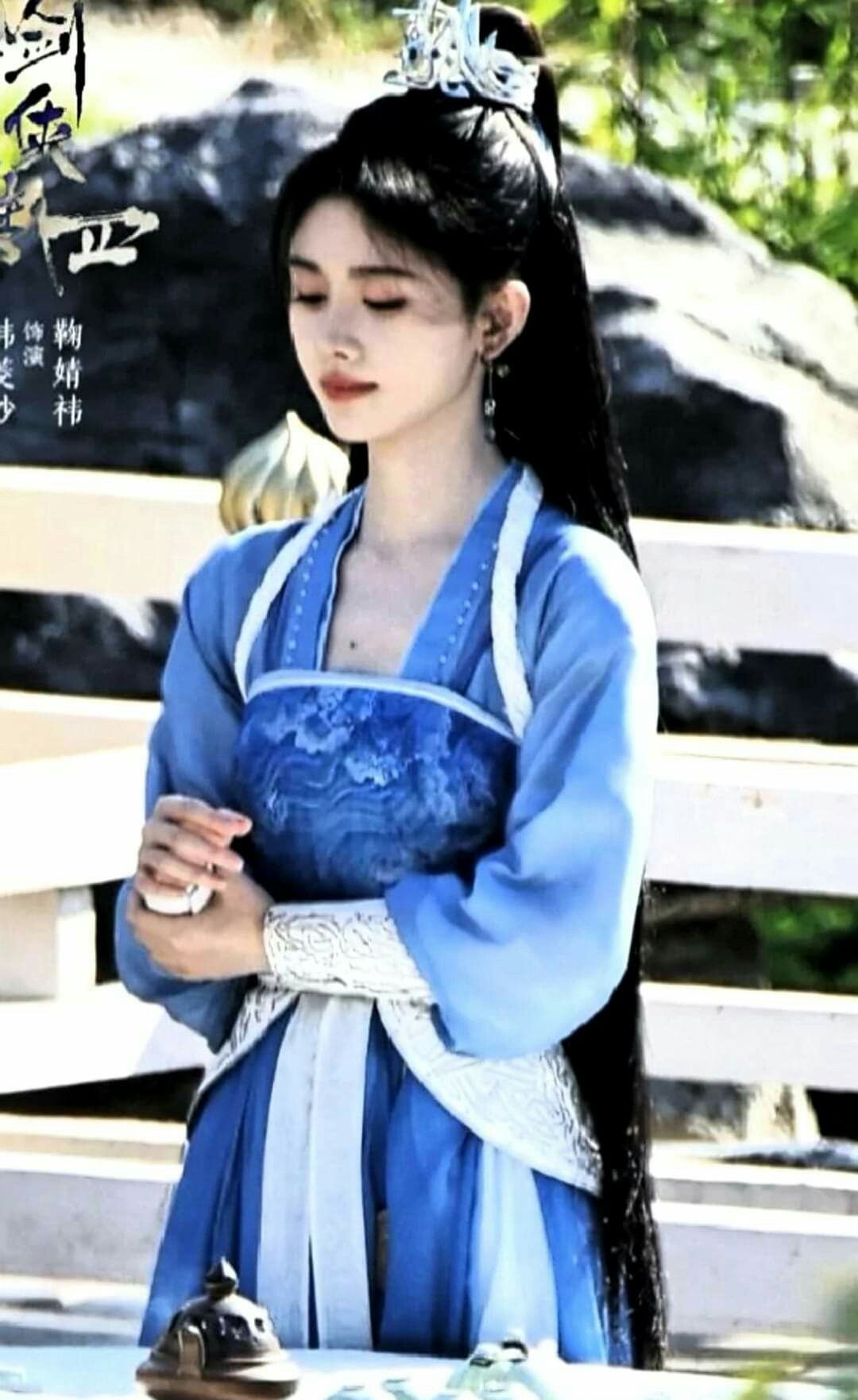 Reinventing Traditional Hanfu:The Evolution of Lantern Pants with Modern Reflections Reinventing Traditional Hanfu:The Evolution of Lantern Pants with Modern Reflections