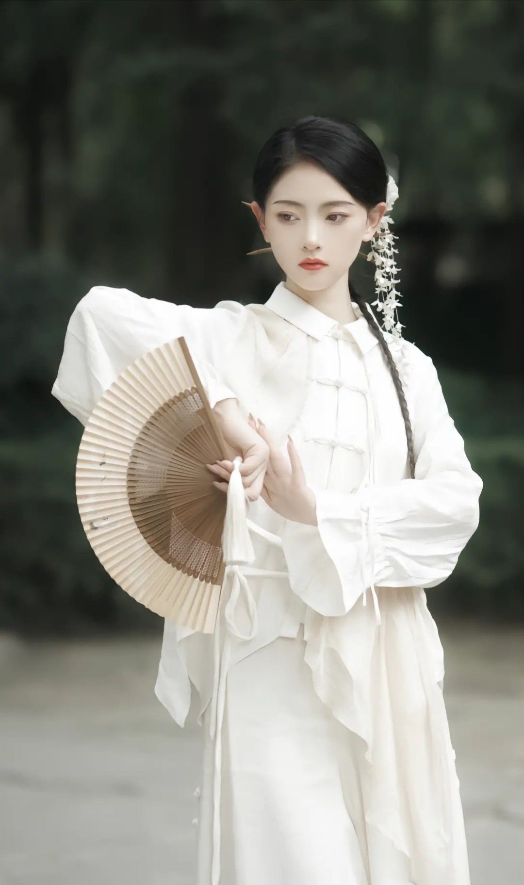 Summer Hanfu Fashion for Young Girls:The Charm of Traditional Chinese Dress at Age 11 Summer Hanfu Fashion for Young Girls:The Charm of Traditional Chinese Dress at Age 11