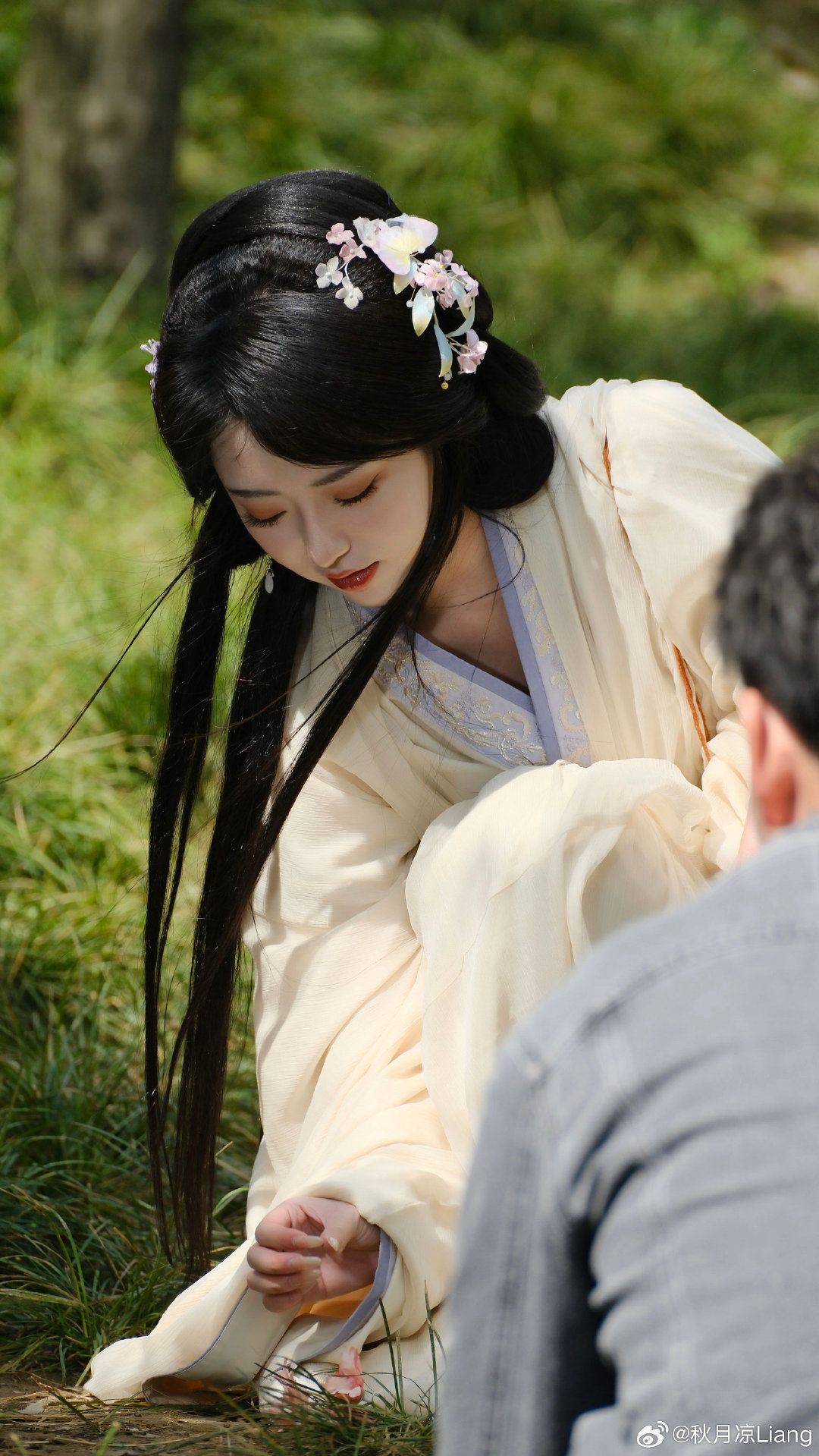 The Elegance of Hanfu Womens Tops:A Journey into the World of Traditional Chinese Beauty The Elegance of Hanfu Womens Tops:A Journey into the World of Traditional Chinese Beauty