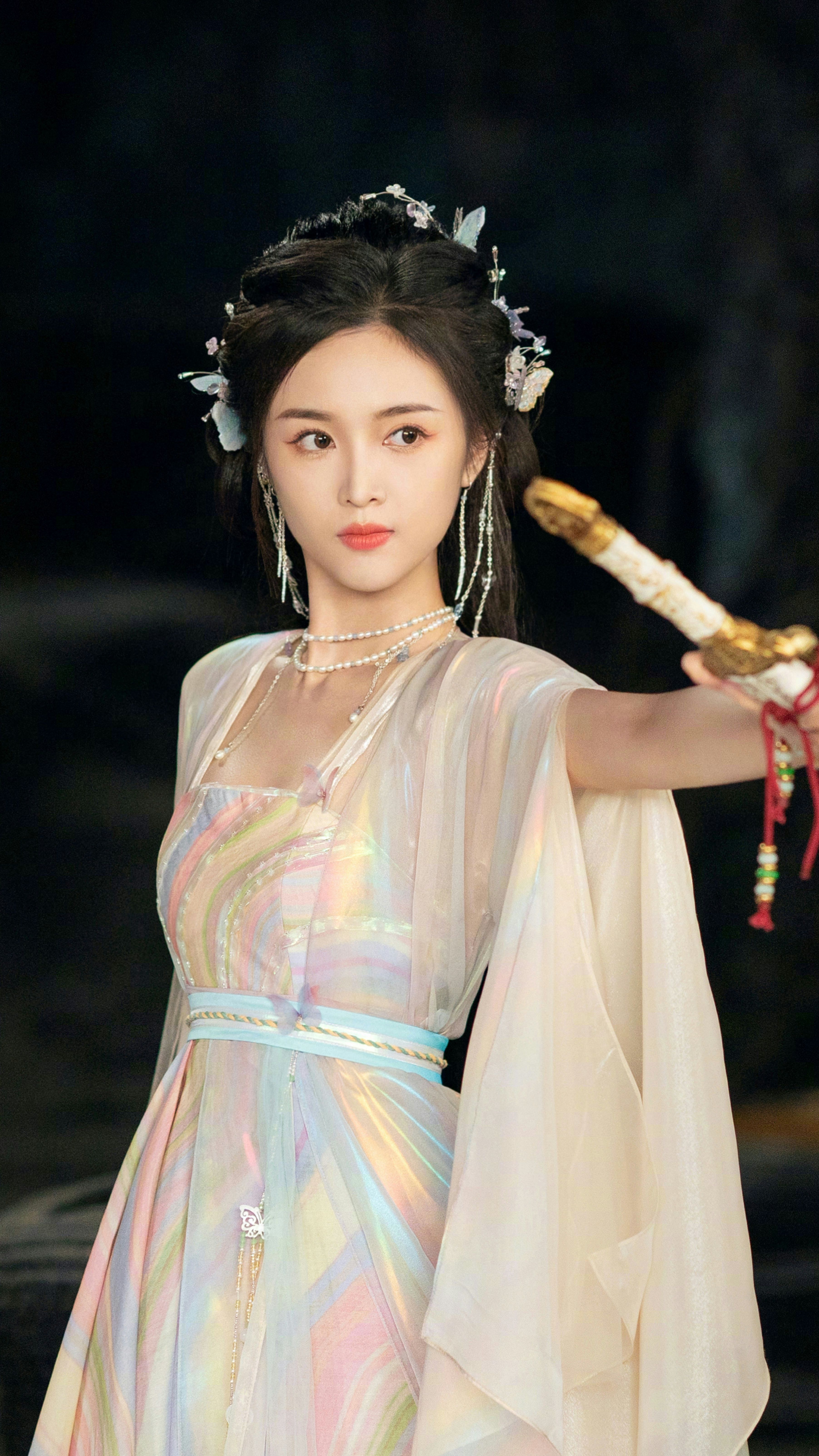 Everyday Wear:The Red Hanfu Fashion Revolution