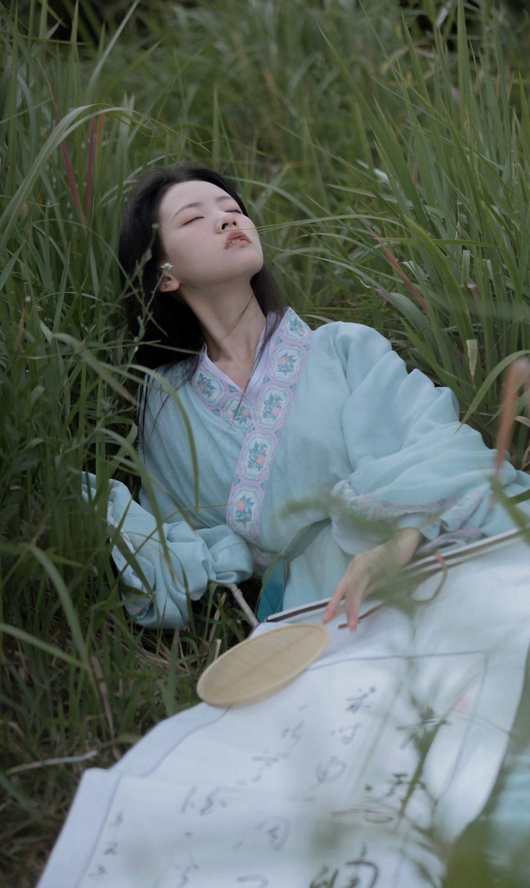 Ancient Chinese Elegance in Starry Hanfu:The Rams Journey Through the Zodiac Ancient Chinese Elegance in Starry Hanfu:The Rams Journey Through the Zodiac