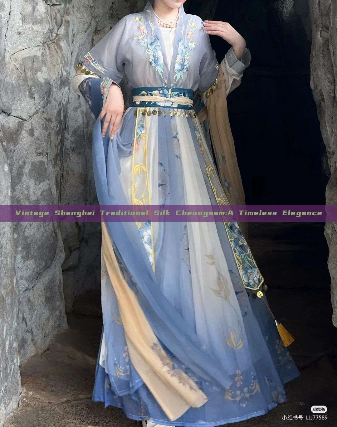 Vintage Shanghai Traditional Silk Cheongsam:A Timeless Elegance Vintage Shanghai Traditional Silk Cheongsam:A Timeless Elegance