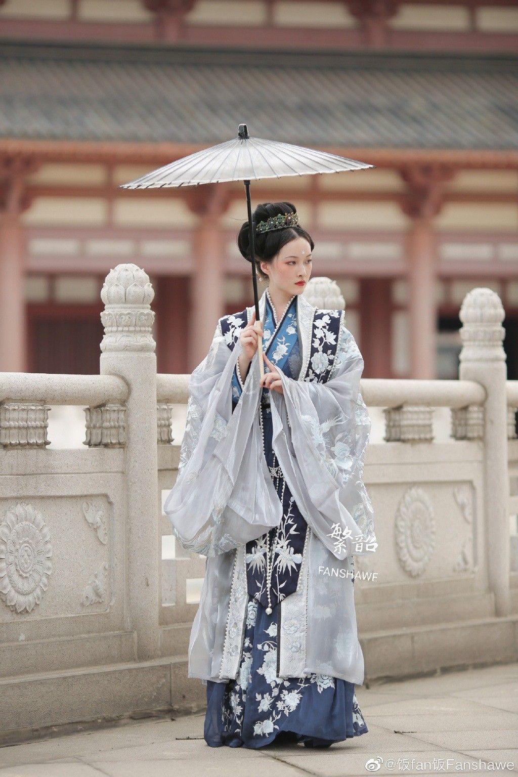Ancient Elegance in Modern Times:The Rise of Hanfu Fashion among College Students Ancient Elegance in Modern Times:The Rise of Hanfu Fashion among College Students