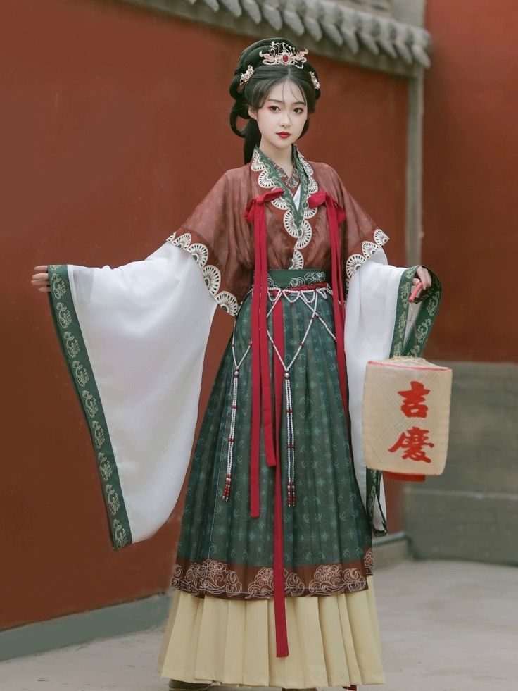 Winter Cheongsam Sleeve Guards:A Guide to Styling and Comfort Winter Cheongsam Sleeve Guards:A Guide to Styling and Comfort