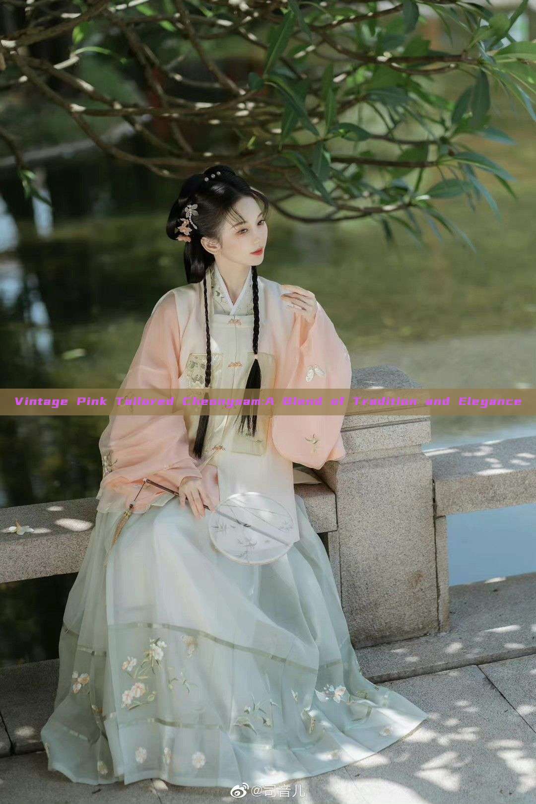 Vintage Pink Tailored Cheongsam:A Blend of Tradition and Elegance Vintage Pink Tailored Cheongsam:A Blend of Tradition and Elegance
