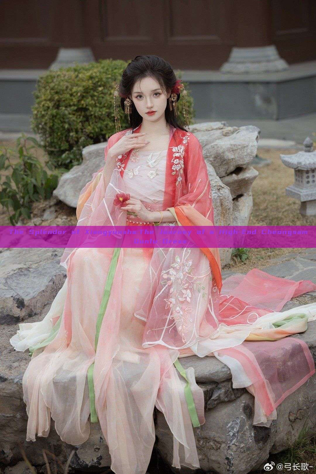 The Splendor of Xiangyunsha:The Journey of a High-End Cheongsam Qunfu Dress