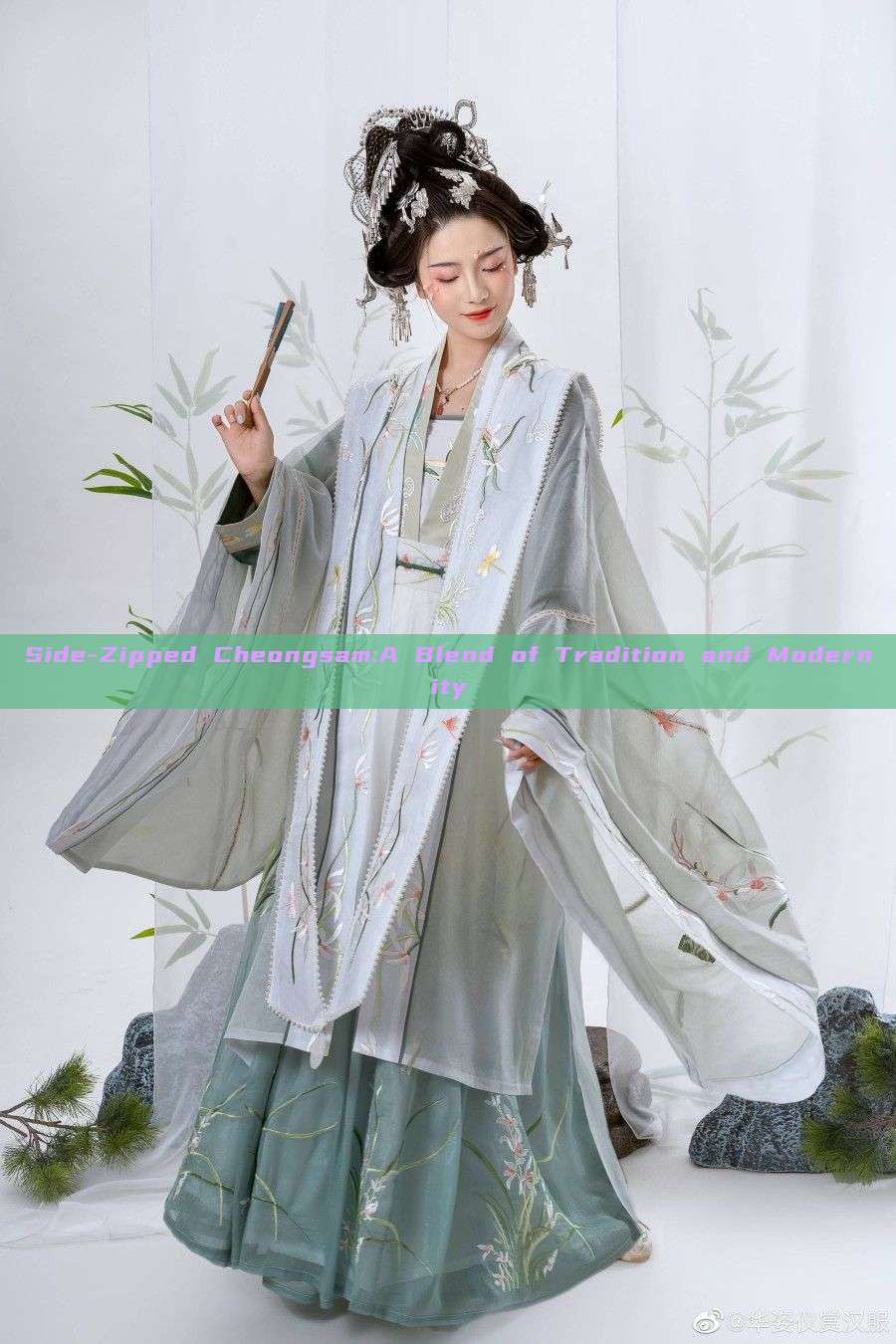 Side-Zipped Cheongsam:A Blend of Tradition and Modernity Side-Zipped Cheongsam:A Blend of Tradition and Modernity
